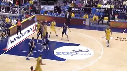 末节存在感有限！巴特勒11中6得到15分8篮板5助攻（末节表现平平！巴特勒11投6中拿下15分8篮板5助攻）