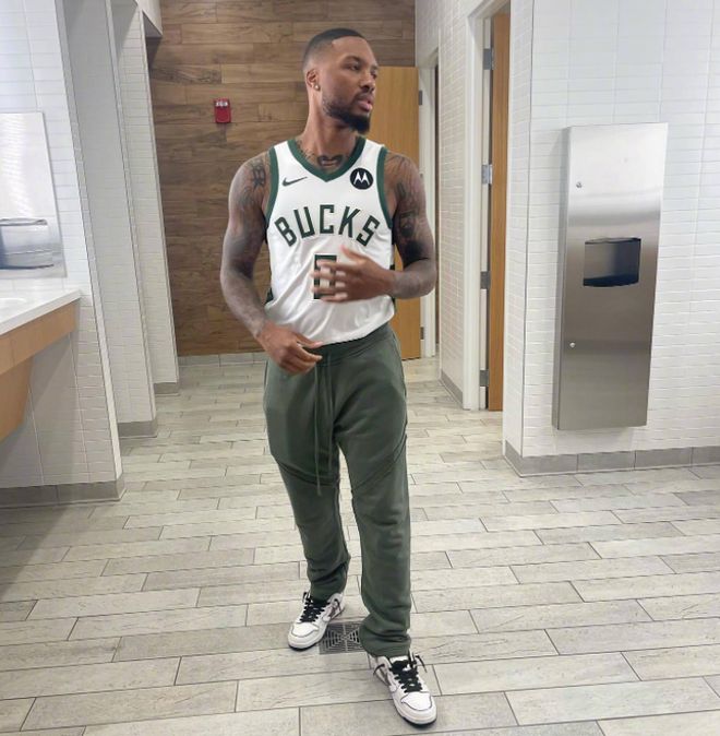 三杀雷霆！福克斯：无论对手是谁，我们都得专注于自身（三度击败雷霆！福克斯：不管对手是谁，我们只管做好自己）