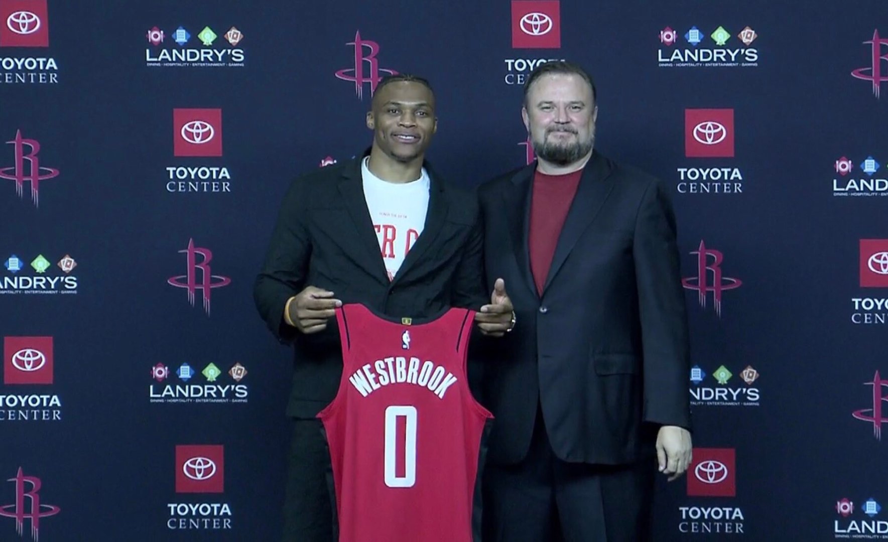 恩德里克的父亲指向皇家马德里：巴西新星的困境与出路（父亲将矛头指向皇马：巴西新星恩德里克的瓶颈与破局）