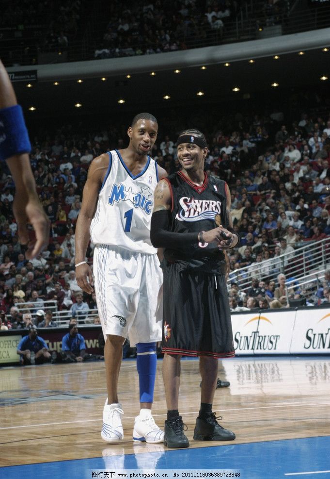 NBA：独行侠击败雄鹿 东契奇全场三双（NBA：独行侠力克雄鹿，东契奇轰下三双）