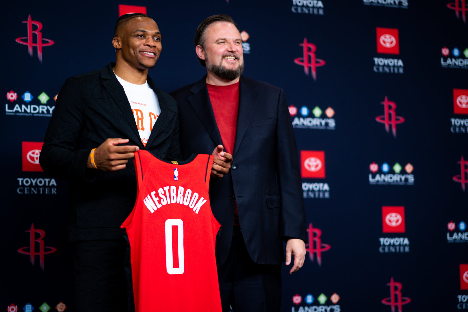 NBA官方新秀榜：弗拉格重回榜首，奎因升至第三（NBA官方新秀榜更新：弗拉格再登榜首，奎因升至第三）