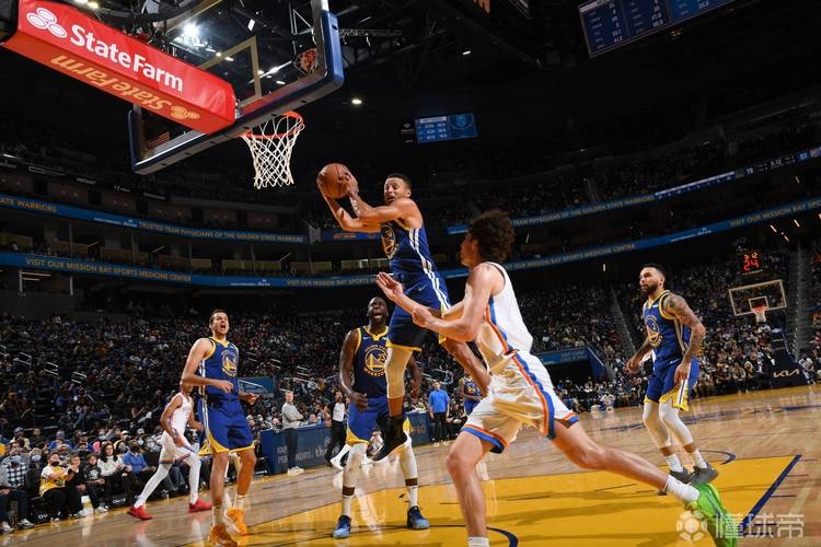 C罗：国家队没有谁是不可撼动的；球迷嘘我会帮我队友减轻压力（C罗：国家队没有绝对核心；嘘声冲我来，我替队友扛压力）