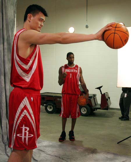 马卡：楚阿梅尼回归合练，阿拉巴因肌肉疲劳未能正常训练（马卡：楚阿梅尼重返合练，阿拉巴因肌肉疲劳缺席正常训练）